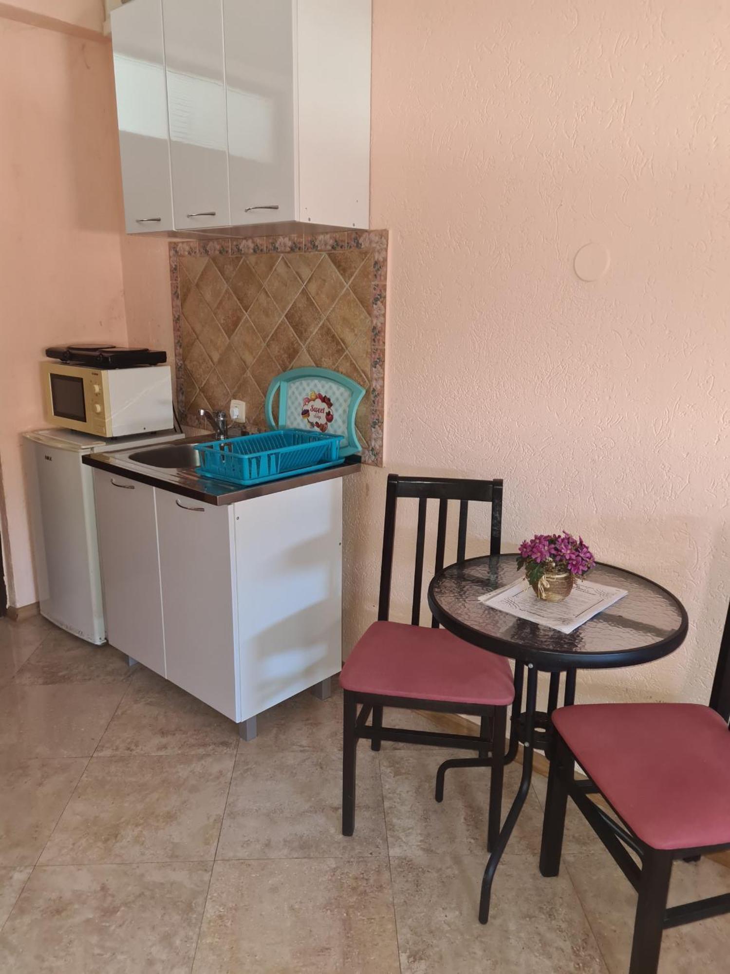 Apartments Bulatovic بار الغرفة الصورة