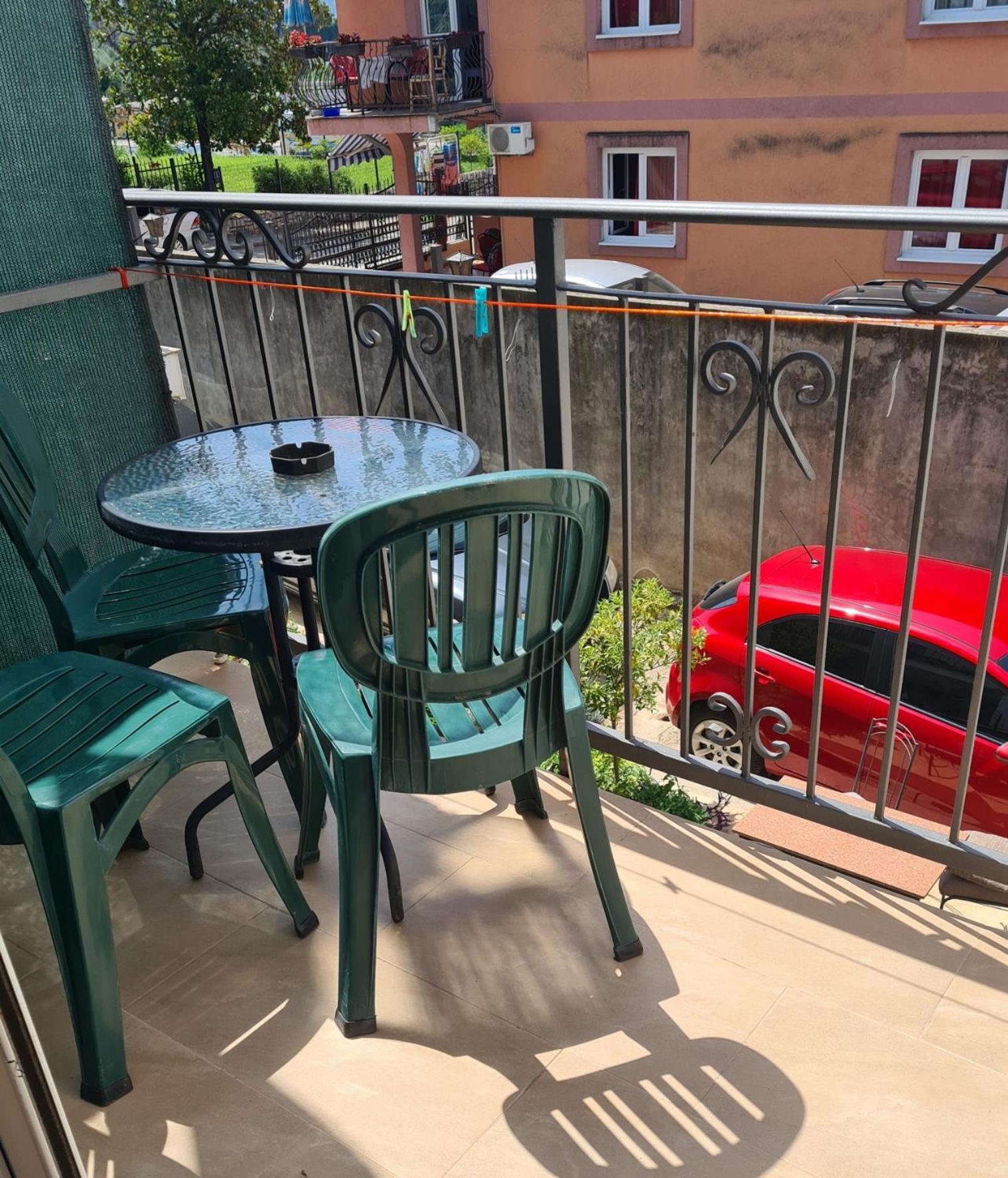 Apartments Bulatovic بار الغرفة الصورة